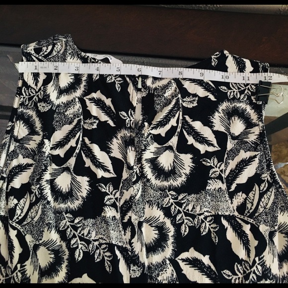 (2 for $15 ) Mango Chiffon Ruffle Top - Picture 12 of 13